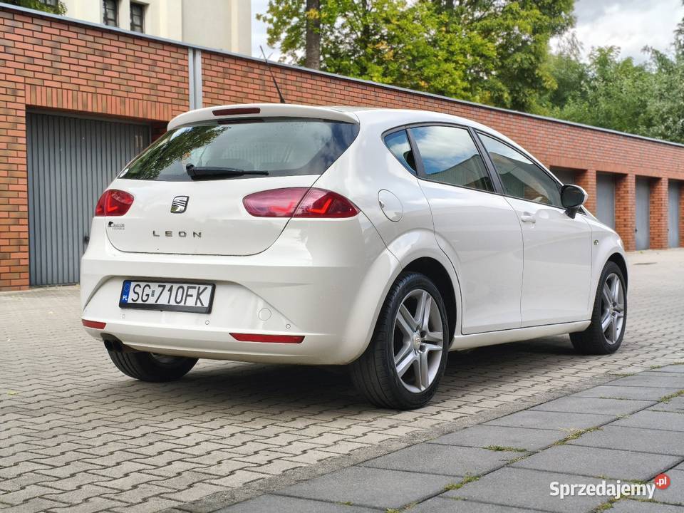 5L 100 Seat LEON 2012 20TDI 140 DUZYM SERWISIE Zarejestrowany w Polsce sprzedam