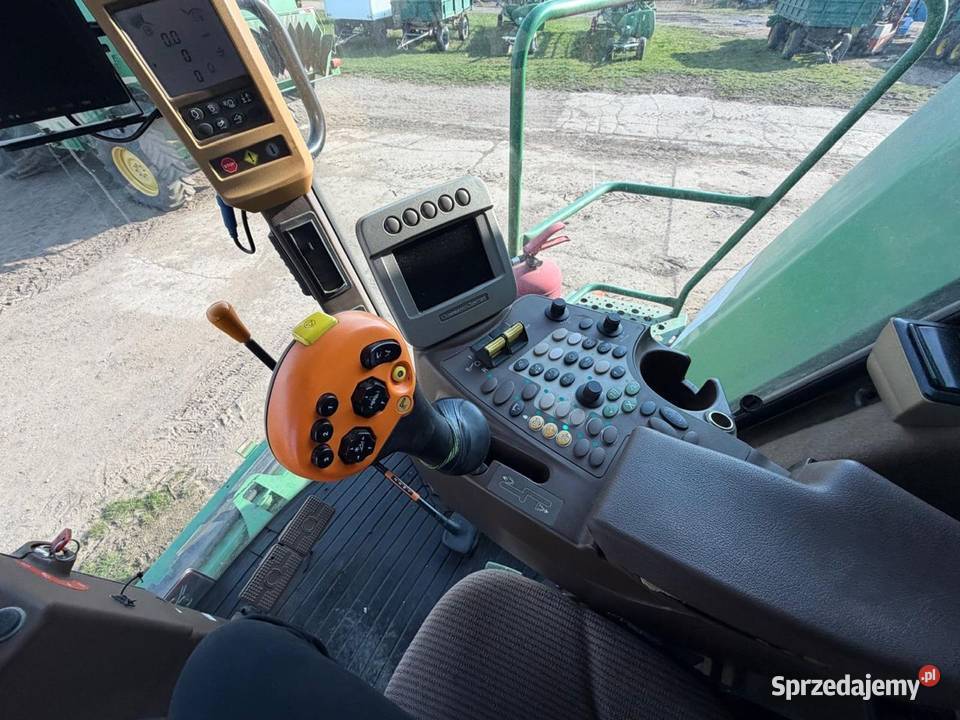 Kombajn zbożowy John Deere T660 Nowa Ruda