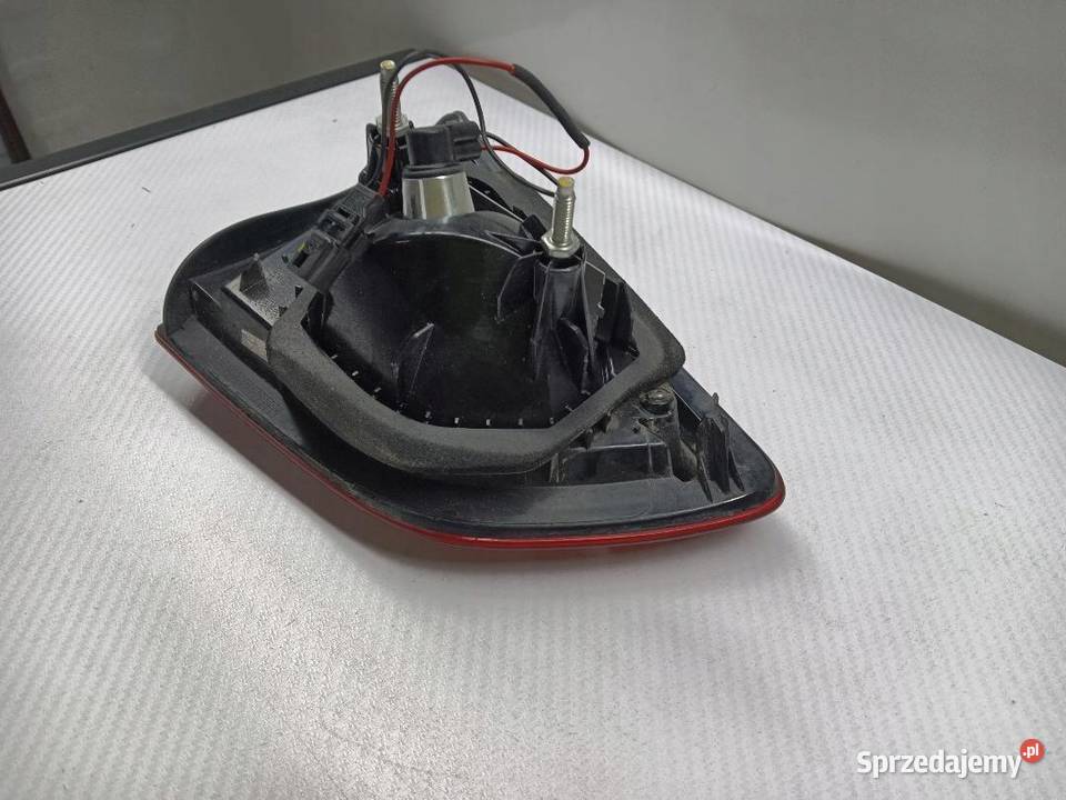 LAMPA TYŁ TYLNA PRAWA RENAULT CLIO IV KOMBI