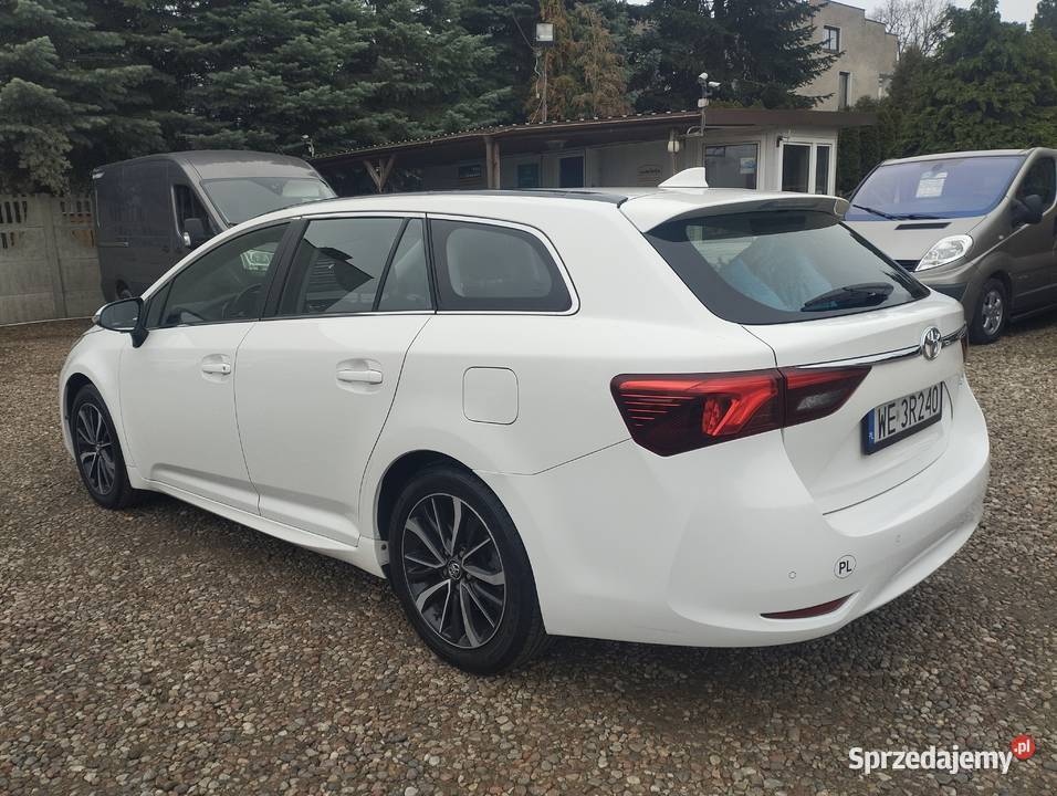 Toyota Avensis 20 D Salon Polska 2017 VAT marża Warszawa