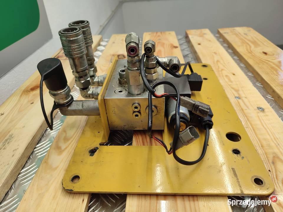 Złącze hydrauliczne CAT TH 407 Pozostałe Wilkowo sprzedam