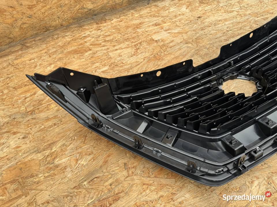 Grill atrapa chłodnicy Nissan xtrail t33 na Motoryzacja Międzychód