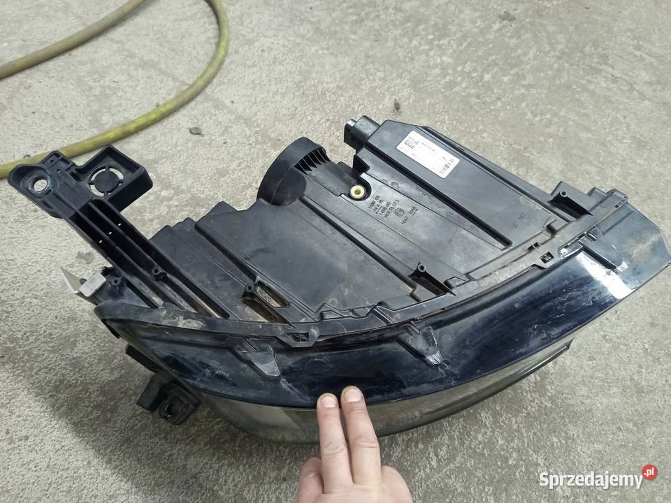 Reflektor prawy mokka b orginalny full led Motoryzacja