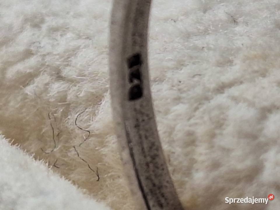 Pierścionek srebrny z kamieniem p925 elegancki Gdańsk