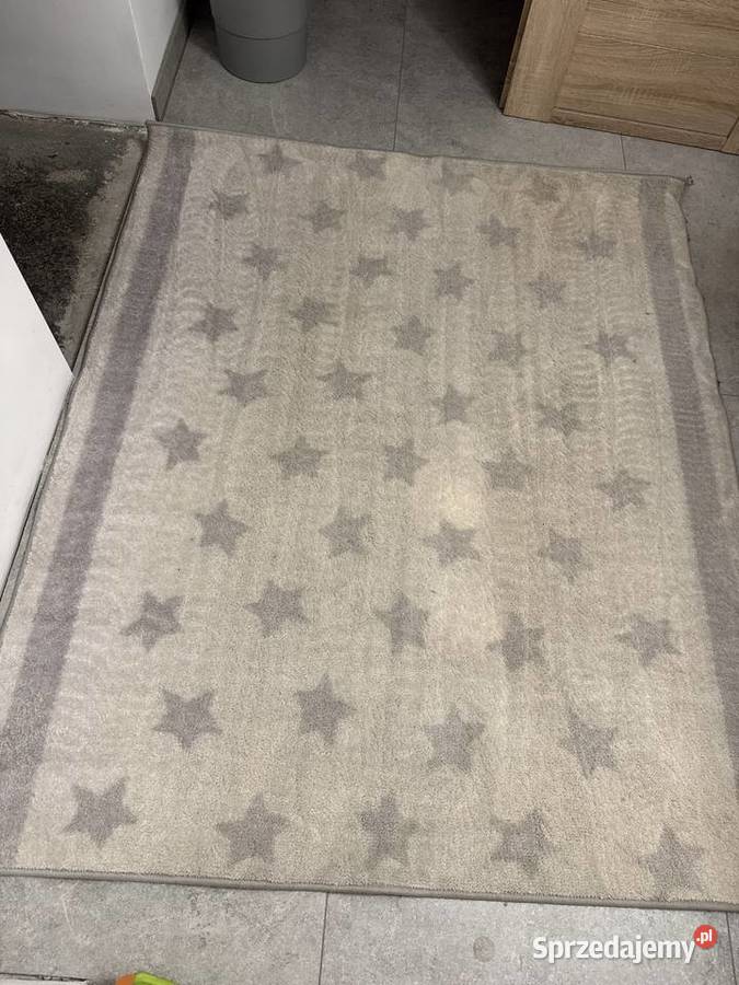 Sprzedam dywanik 160132 Pozostałe Pleszew
