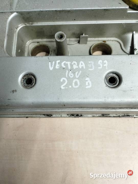 Pokrywa silnika Opel Vectra b 20 benzyna 16 v osobowe Łubno