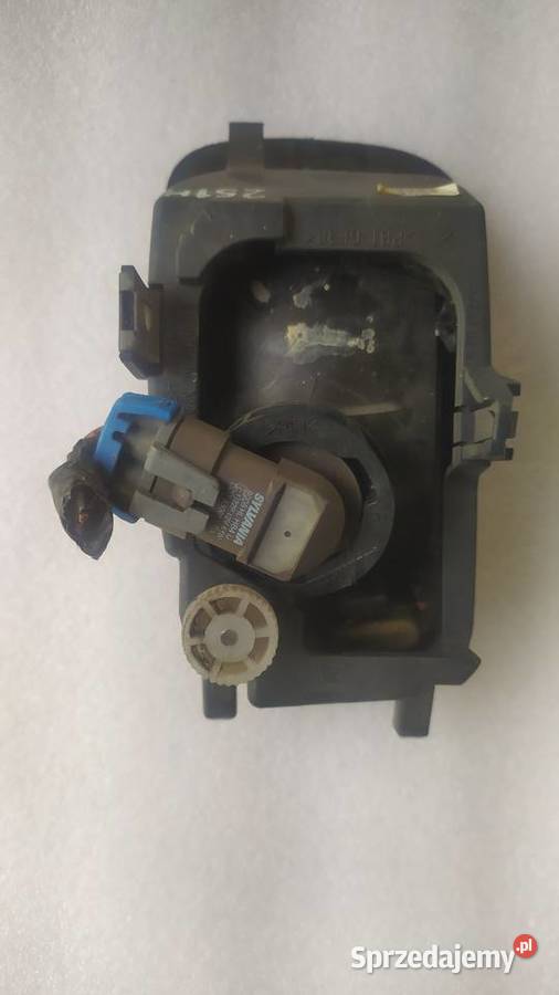 Nissan ALMERA N16 2000 2002 halogen prawy