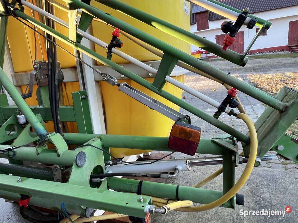 Opryskiwacz 1000 l 12 m hydrauliczny Zawieszane sprzedam
