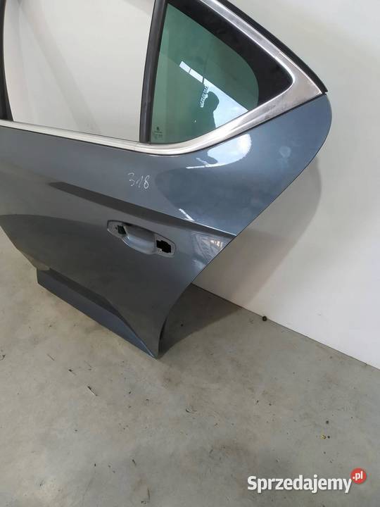 DRZWI LEWE TYŁ SEDAN Skoda Superb III 2015