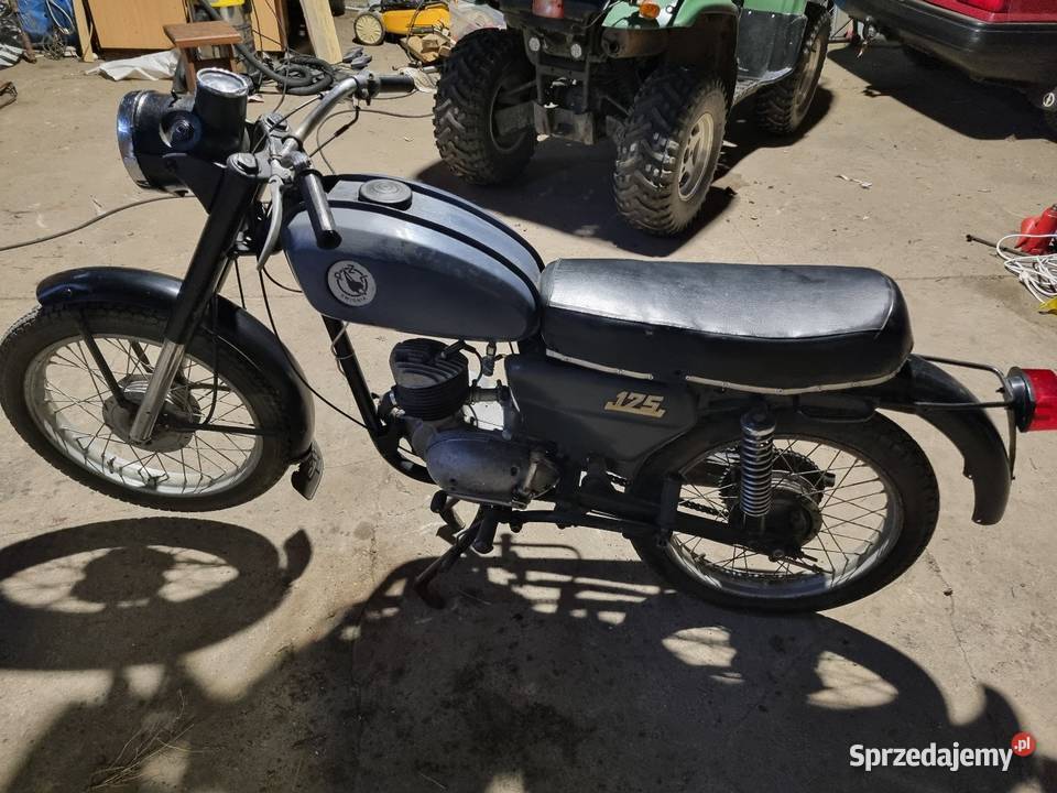 Wsk 125 3 biegowa 8000km WSK Wolanów sprzedam