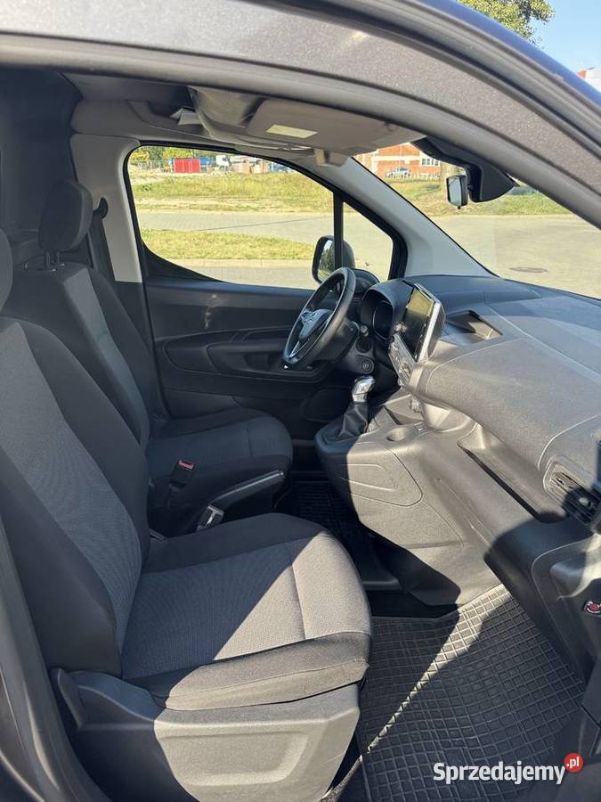 Opel Combo 24300 netto Faktura VAT 23 salon Białystok
