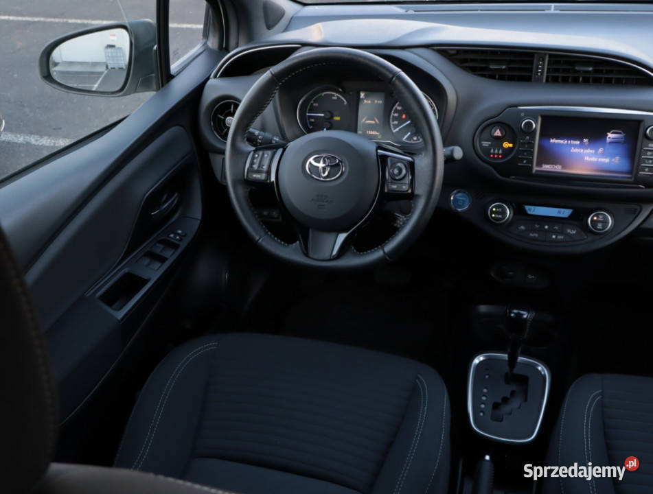 Toyota Yaris 15 Hybrid Lublin