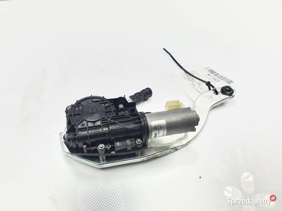 SIŁOWNIK KLAPY MERCEDES C W205 4MATIC 0390204124 osobowe kujawsko-pomorskie Lipno