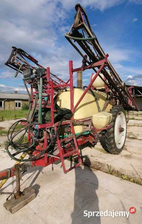 Sprzedam Opryskiwacz polowy HARDI 2400L belka 18m