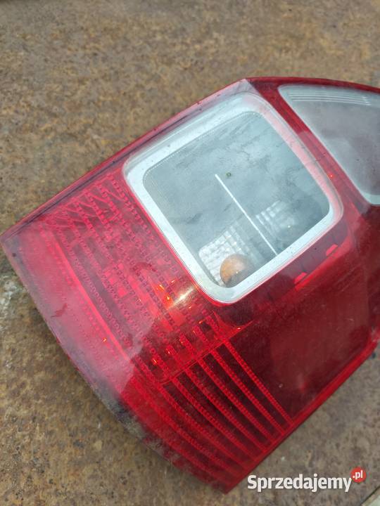 Lampa tylnia prawa Reno Megane 2 combi osobowe Łagów