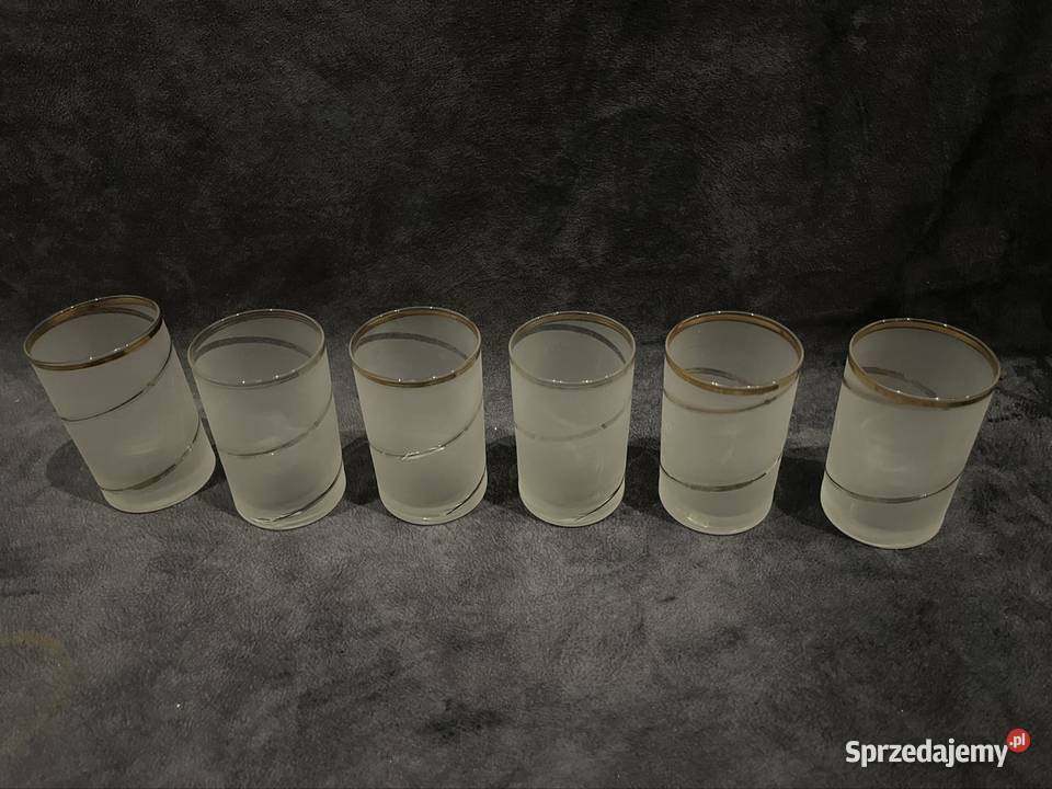 Zestaw szklanek z matowego szkła z PRL Dzierżoniów sprzedam