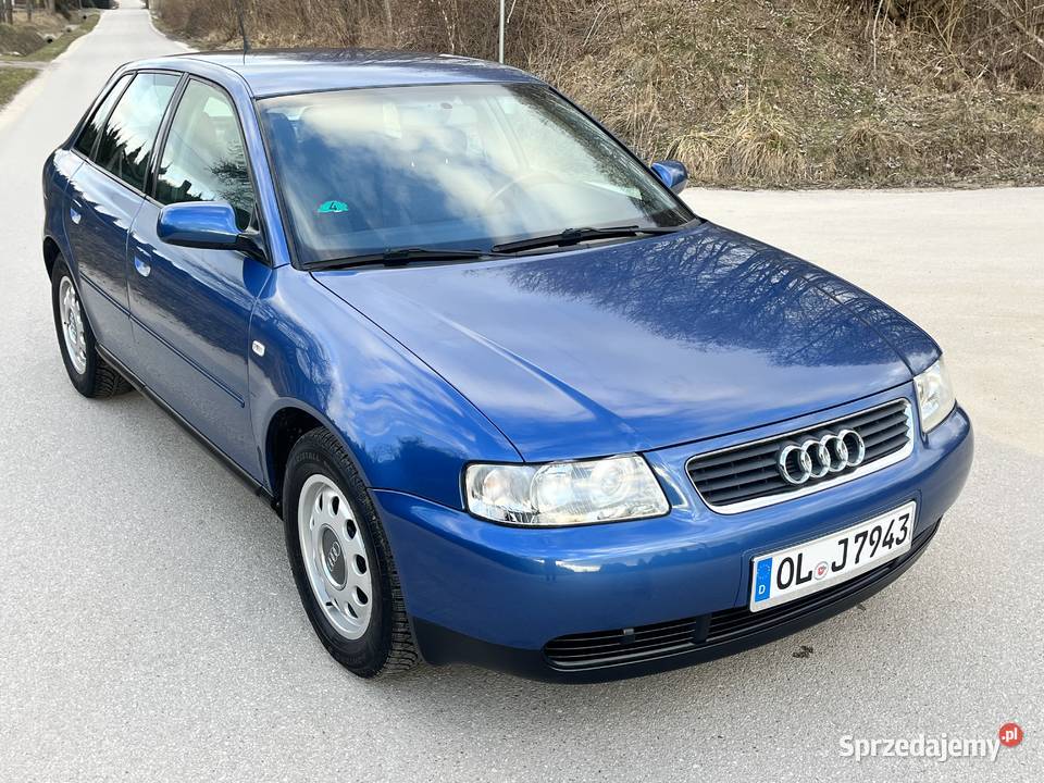 Audi a3 16 benzyna Z Niemiec Pierzchnica