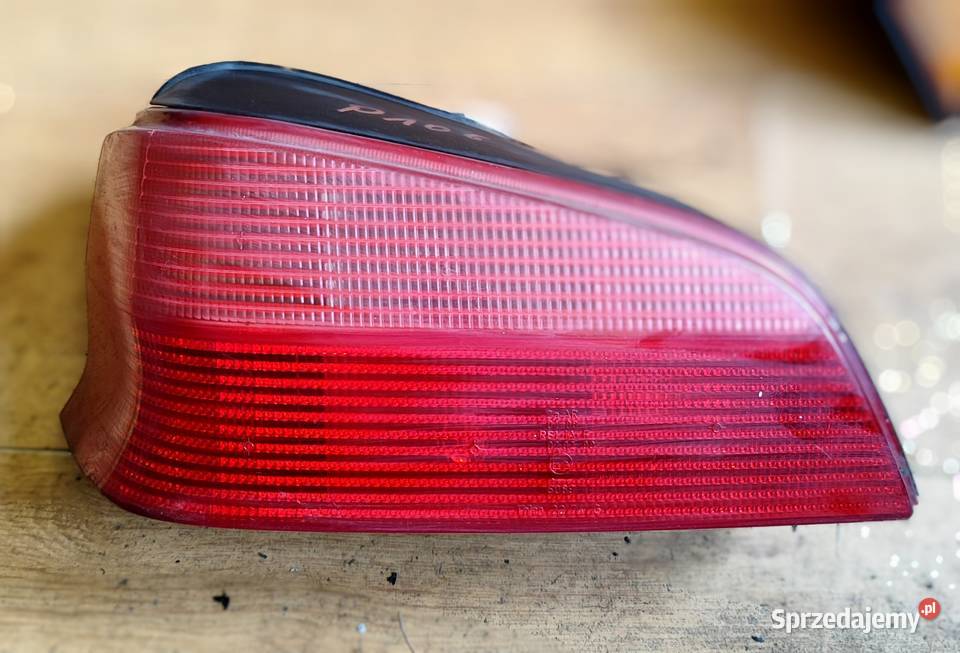 Peugeot 106 Lampa lewy tył Żywiec
