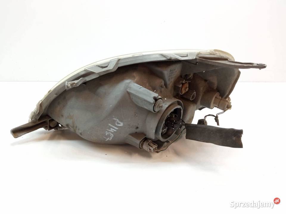LAMPA PRZÓD PRAWA EU Toyota Yaris I 19992005