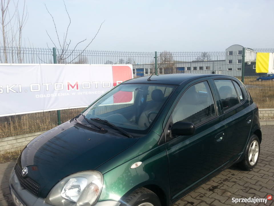 Toyota Yaris zielony metalik wersja Japońska kujawsko-pomorskie Inowrocław