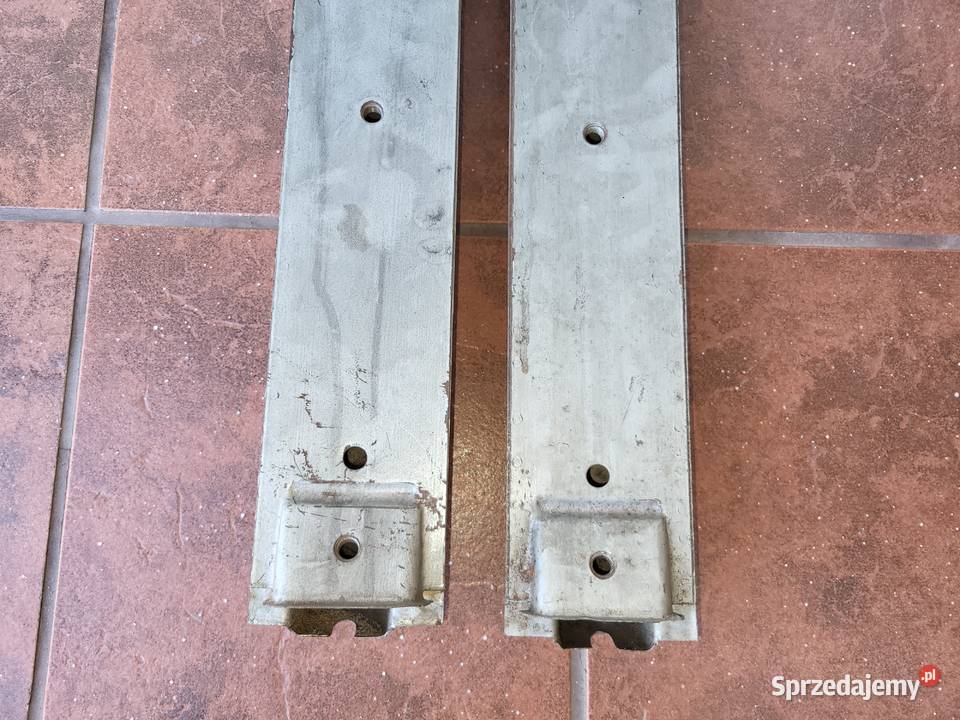 Wartburg 353 13 Nowe słupki B prawy i lewy Piaseczno