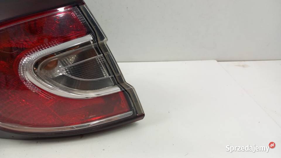 RENAULT MEGANE III KOMBI LAMPA TYŁ LEWA osobowe Zbierkowo