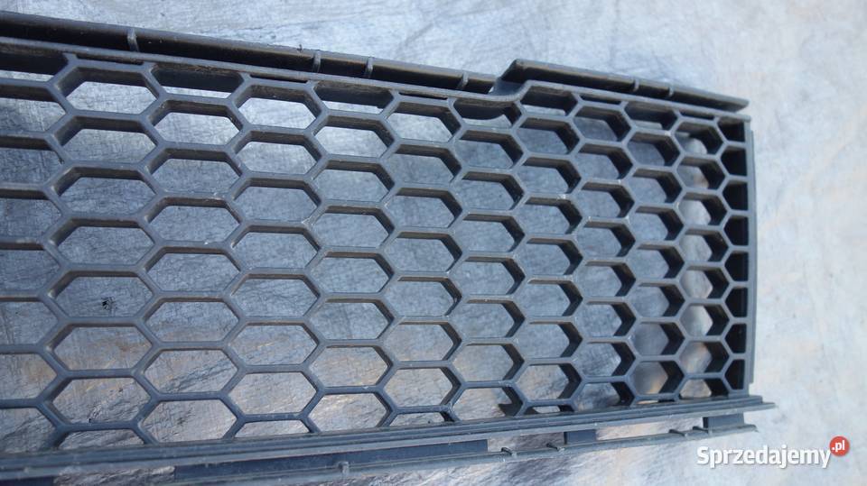 FIAT 500 07 KRATKA ATRAPA ŚRODKOWA ZDERZAKA osobowe Części samochodowe śląskie Ruda Śląska