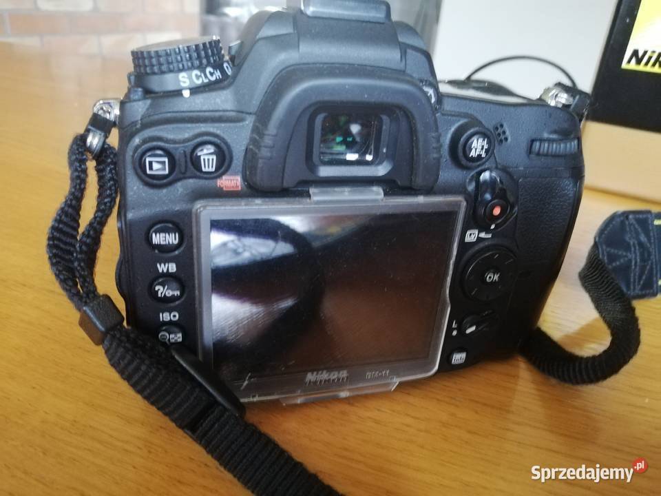 NIKON D7000 Obiektyw18 105mmF 3 5 5 6G ED VR sprzedam