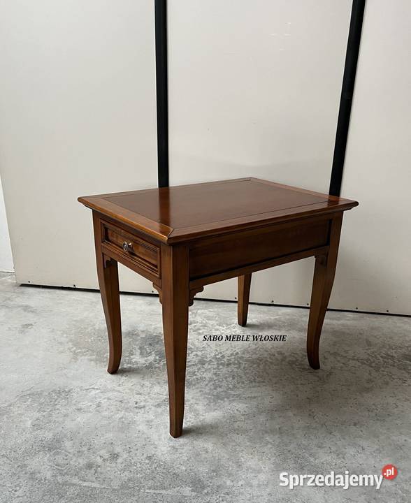 Klasyczny stolik kawowy Selwa 97 orzechowy