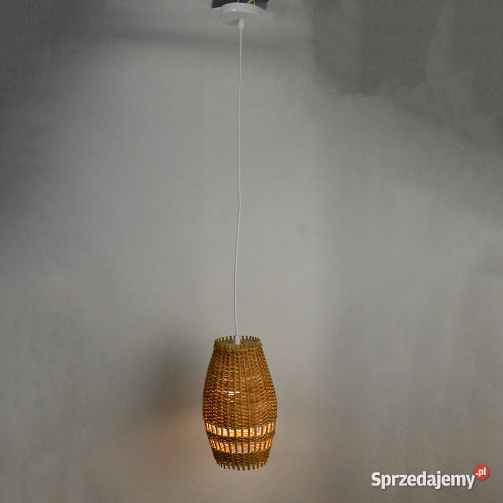 Lampa sufitowa z wiklinowym kloszem Dania lata mazowieckie Warszawa