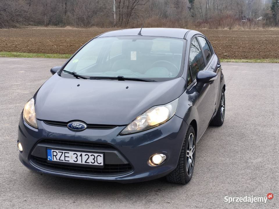 Ford Fiesta Mk7 14 TDCI manual niski przebieg wspomaganie kierownicy Fiesta Nozdrzec