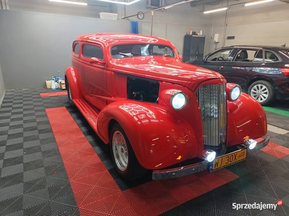 Chevrolet Master De Lux Hot Rod z 1937 r z Lipowo