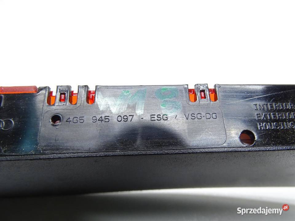 LAMPA ŚWIATŁO TRZECI STOP STOPU 4G5945097 AUDI małopolskie