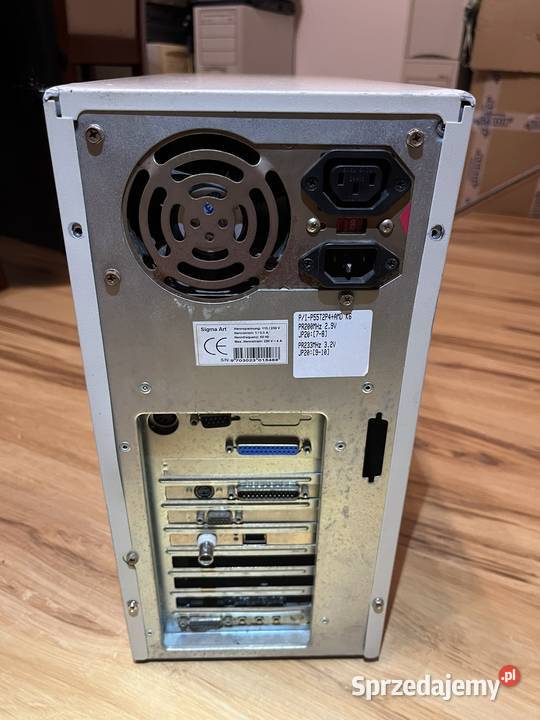 Zabytkowy komputer PC AT AMD K6 Brzana