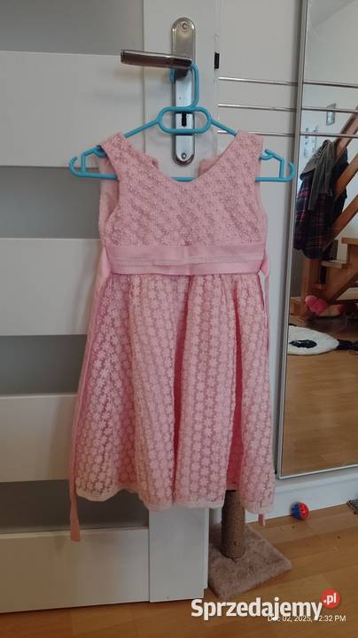 Sukienka dziewczęca piekna 128 8 lat śląskie