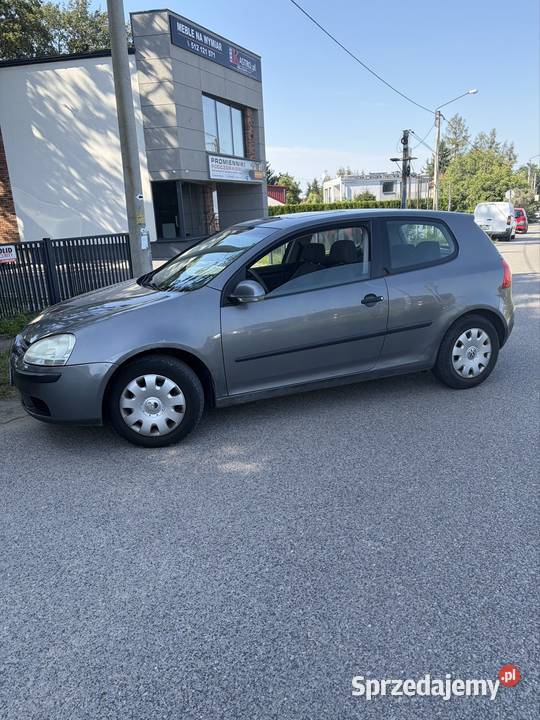 Vw golf 14 benzyna klimatyzacja sprawna Warszawa sprzedam