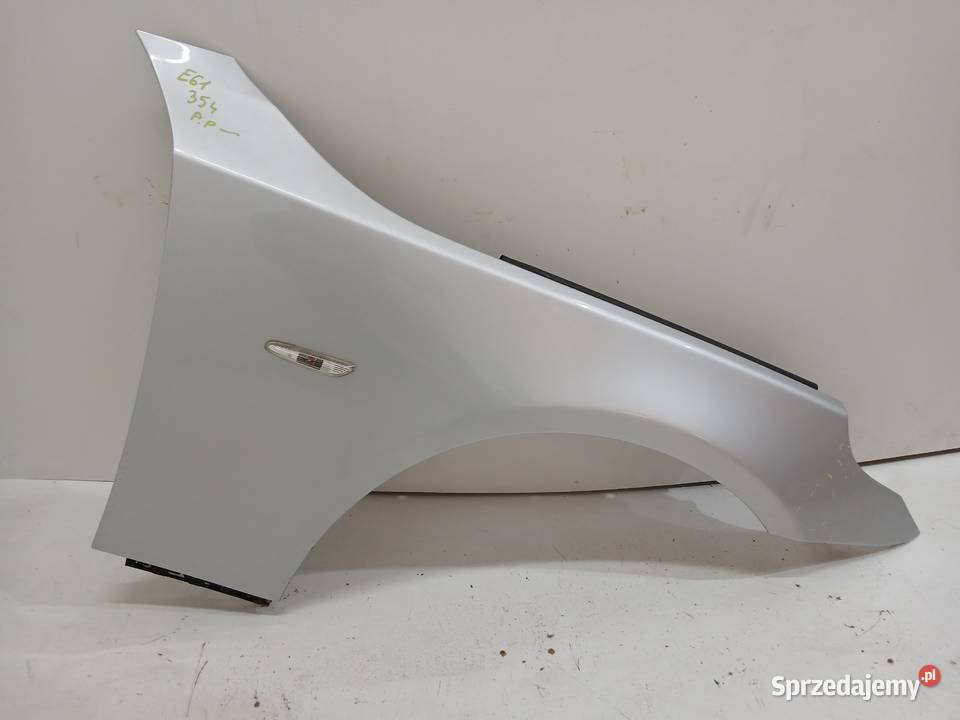 BŁOTNIK PRAWY PRZEDNI PRZÓD BMW E60 E61 Strzyżewice