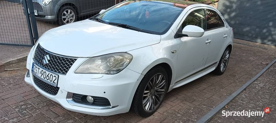 Suzuki kizashi uszkodzona skrzynia 4x4 LPG Stargard