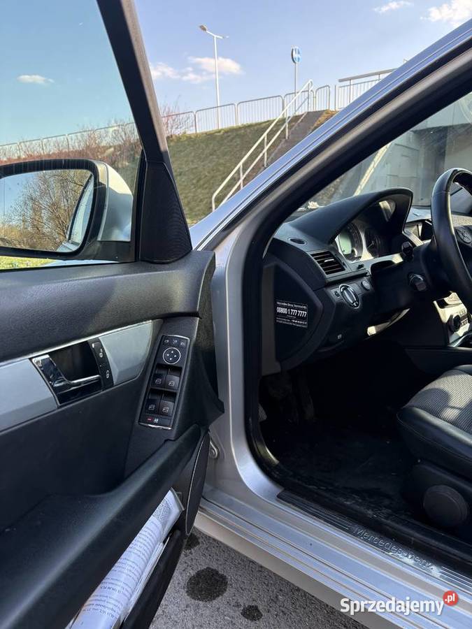 MERCEDES W204 18 kompresor 184 Benzyna GAZ Rok produkcji 2008 Rzeszów