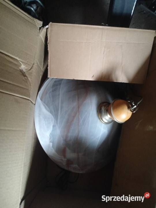 Sprzedam żyrandol ładny świętokrzyskie Włoszczowa sprzedam