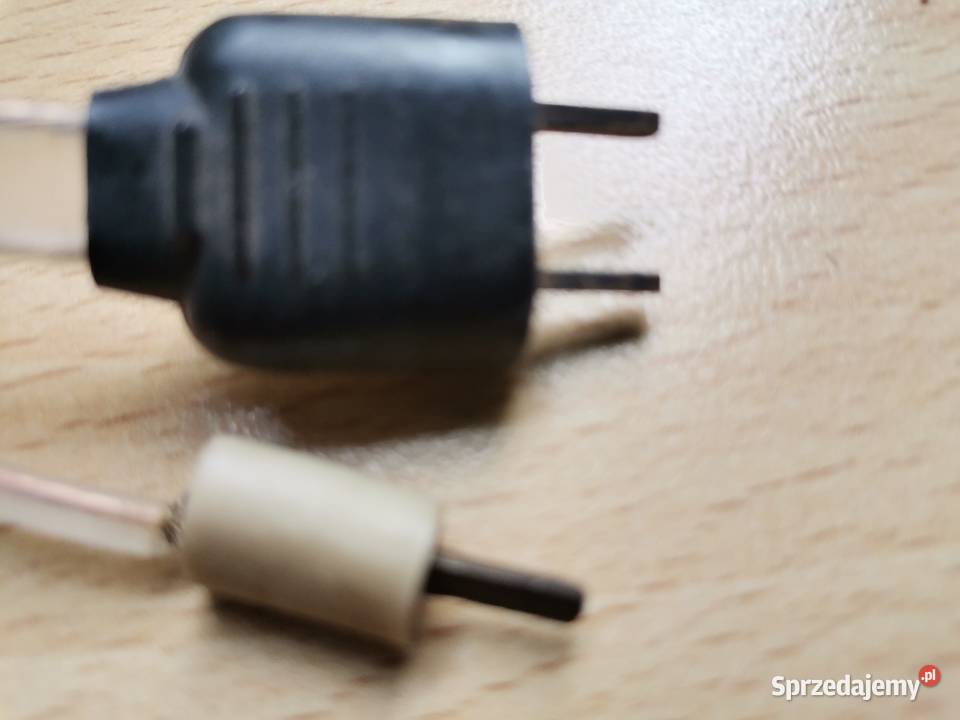 Stara uniwersalna antena radiowa z czasów PRL u