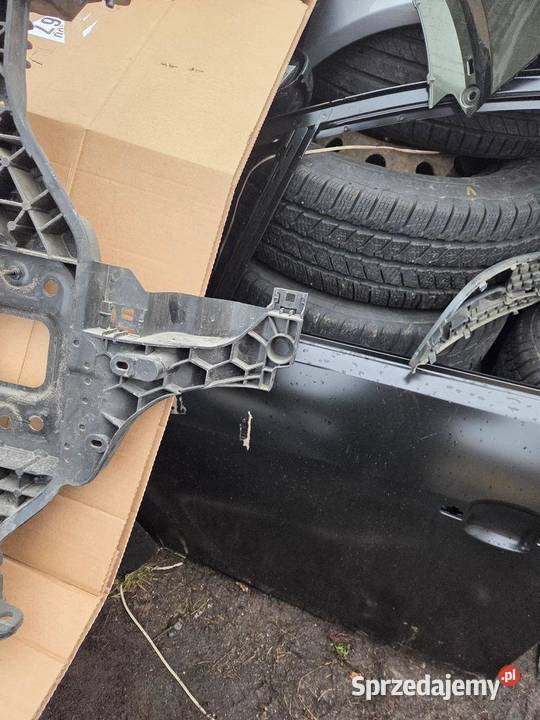 Wzmocnienie czołowe pas przedni Kia Sportage V sprzedam