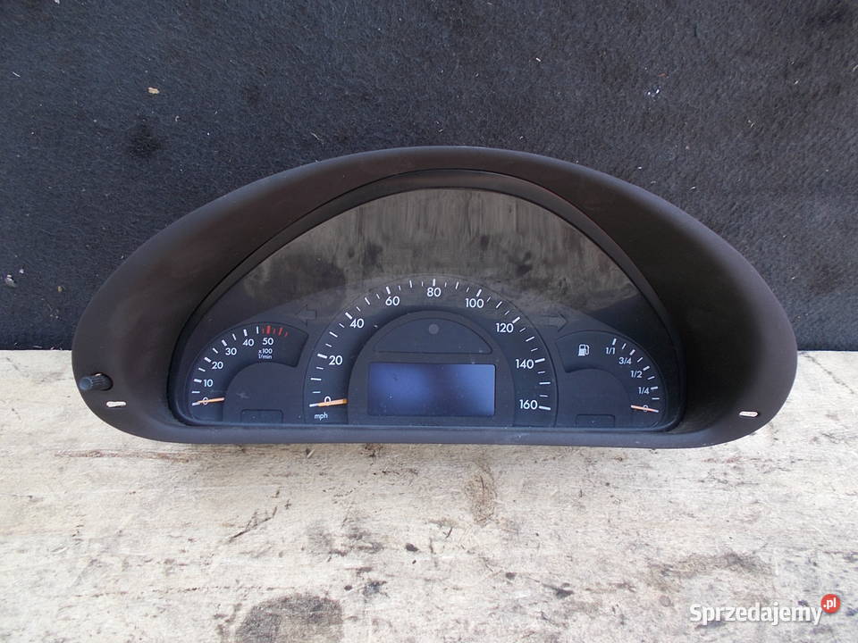 mercedes C220 22 cdi 01r licznik zegary Zamość