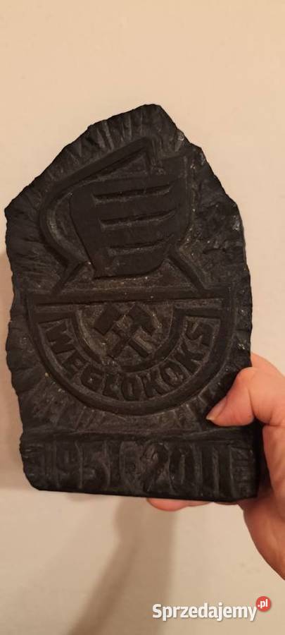 bryła węgla Rzeźba przedstawiająca logo firmy Warszawa