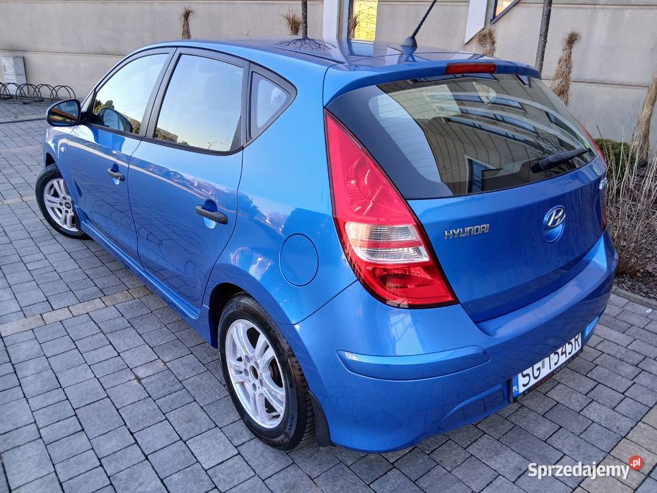 HYUNDAI i30 14 benz 2011r Klima Isofix Alufelgi