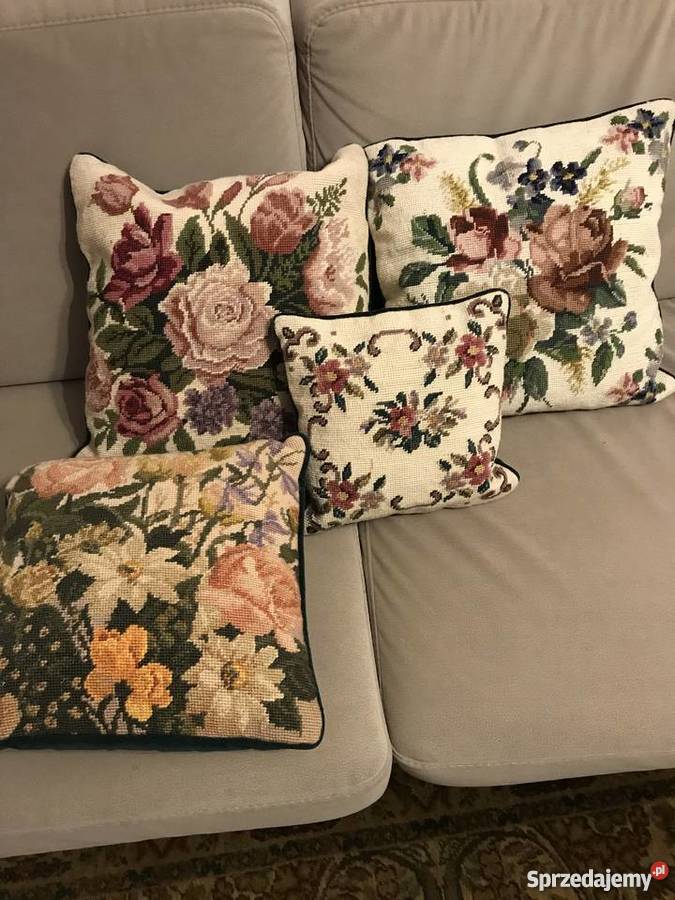 4 poduszki dekoracyjne haftowane motyw kwiatowy Warszawa sprzedam