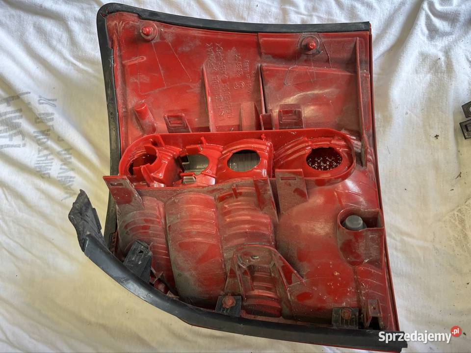 Lewa lampa tył A4 B6 Lampy tylne Radzyń Podlaski
