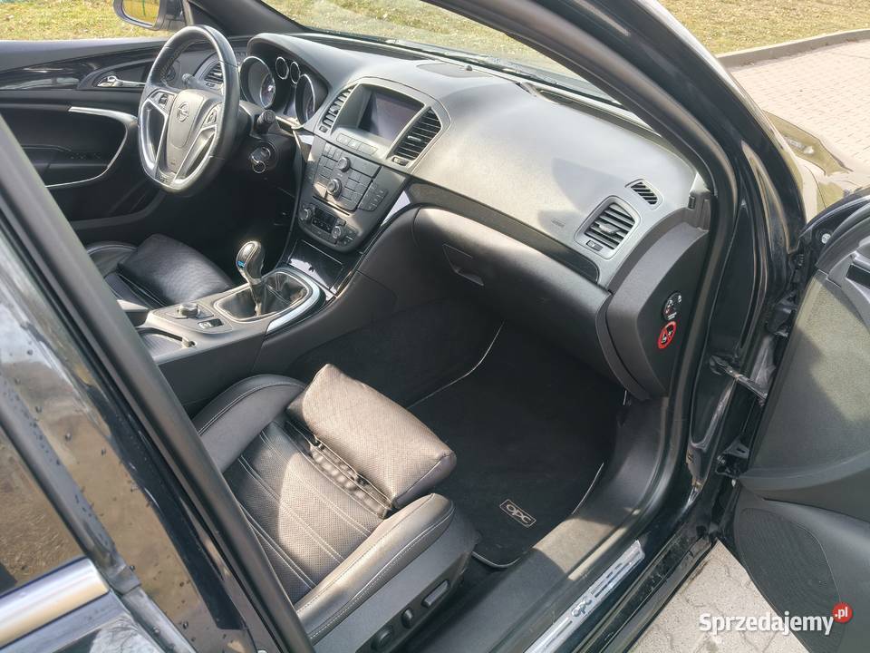 Opel Insignia OPC 4x4 28 V6 325 ze Szwajcarii sprzedam
