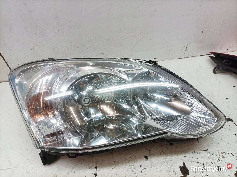 LAMPA PRZÓD PRAWA EU E12 LIFT Toyota Corolla IX