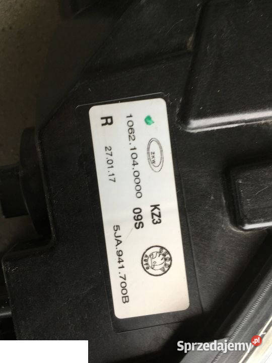 SKODA RAPID HALOGEN PRAWY LED DRL 5JA941700B Kozubszczyzna